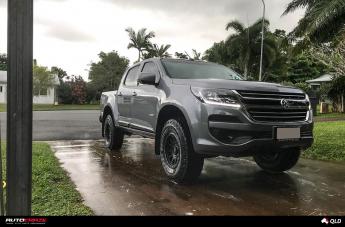 HOLDEN COLORADO VECTOR MATTE BLACK
